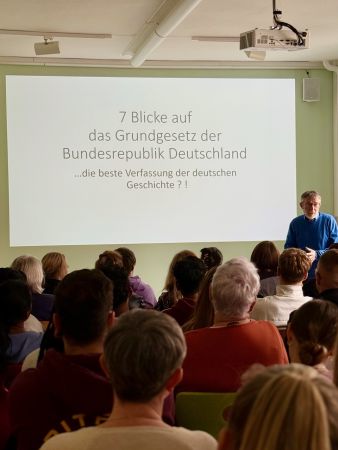 Vortrag von Herrn Dr. Suttner